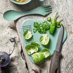 Cascade Wild Cutting Board Plus 2-in-1