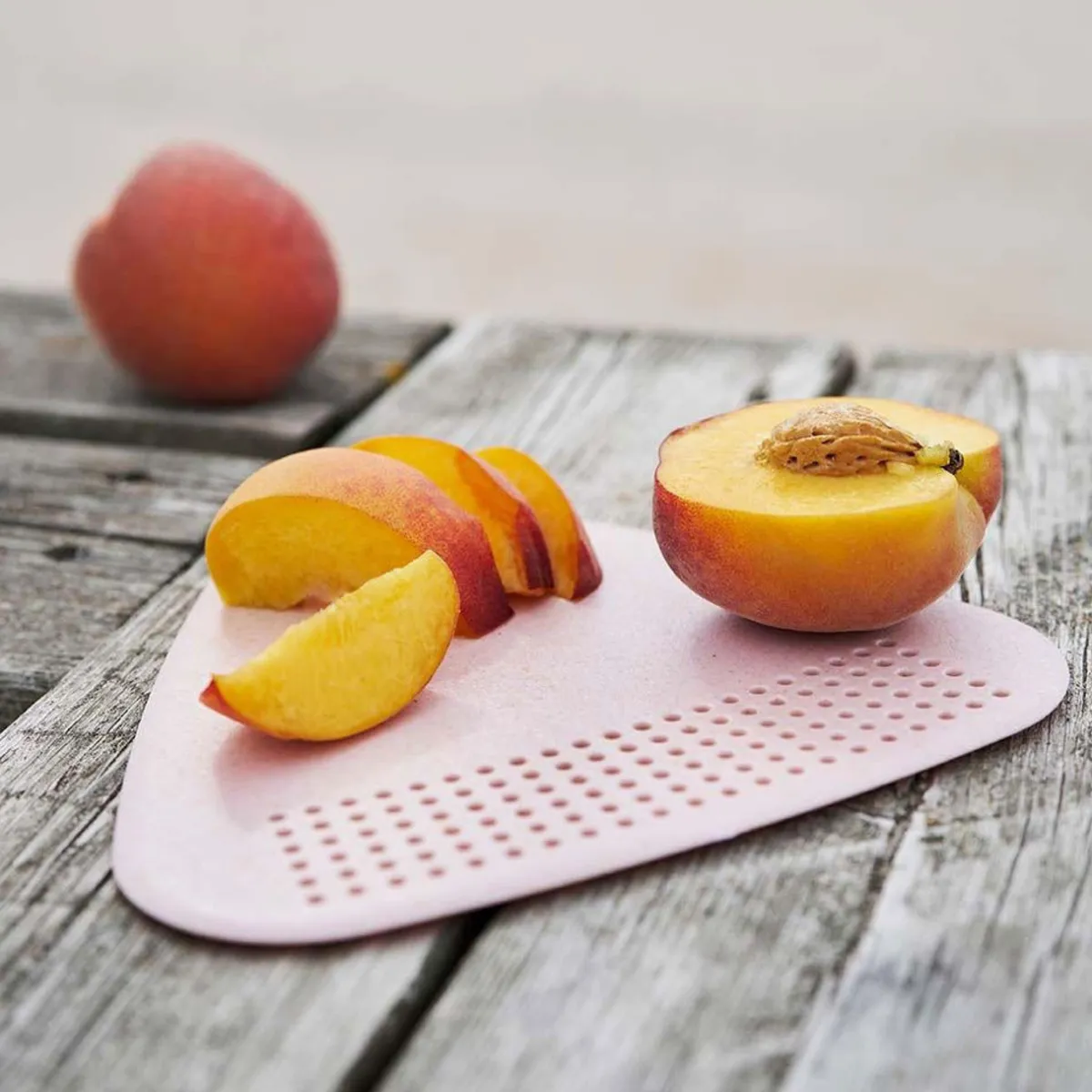 Cascade Wild Cutting Board Plus 2-in-1