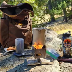 TOAKS Titanium Pot 750ml with lid and bail handle