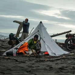 Hyperlite Mountain Gear UltaMid 2 - Ultralight Pyramid Tent